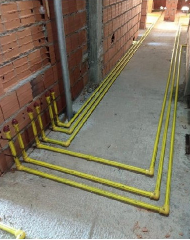 Rede de gás termofusão instalada em obra pela Solution
